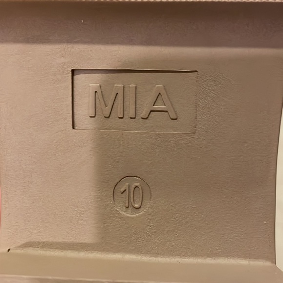 NWT Mia Nixie Chunky Dark Nude Penny Loafers in Size 10 - Picture 6 of 6